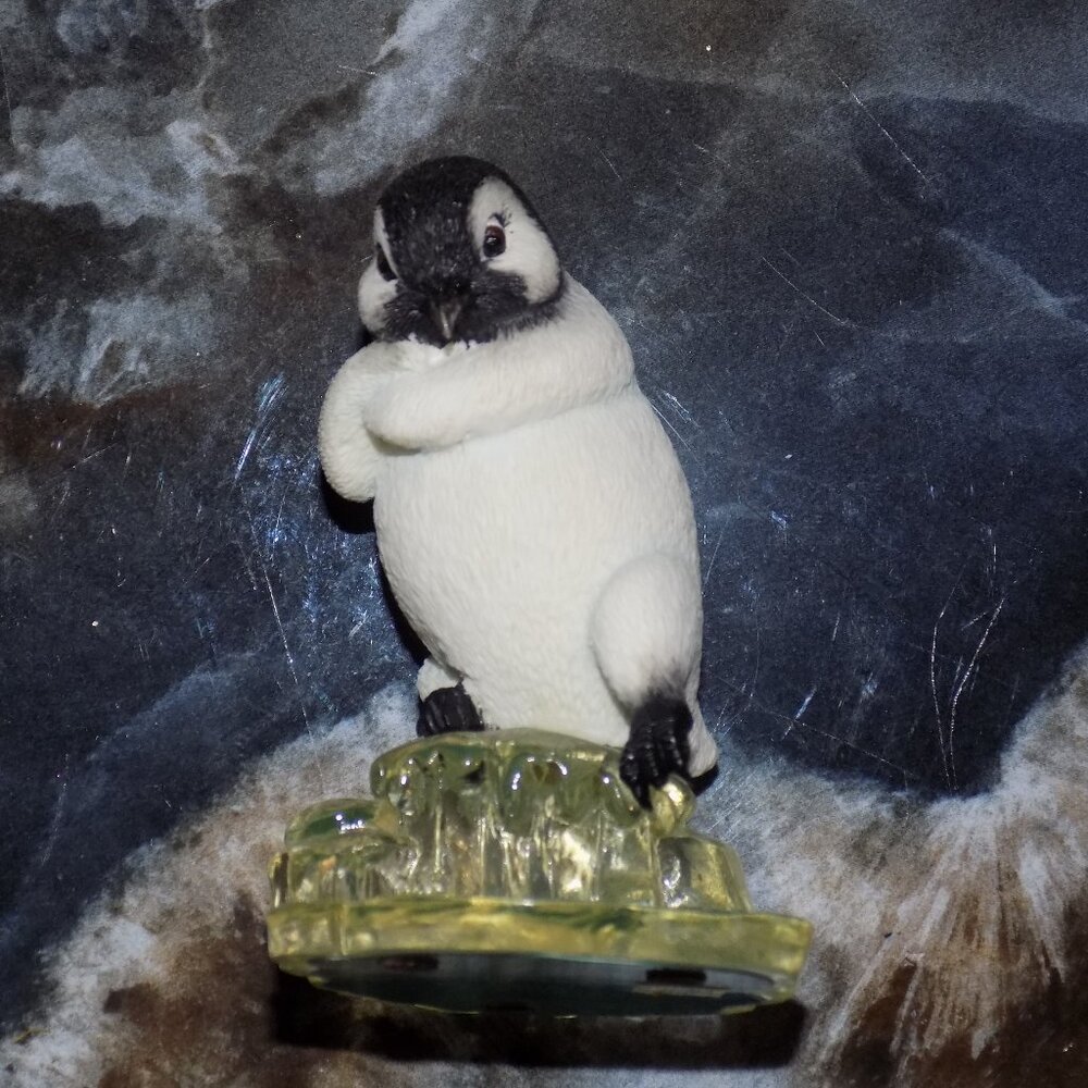 Chilly "Penguin Polar Playmate" Hamilton Collection 1998